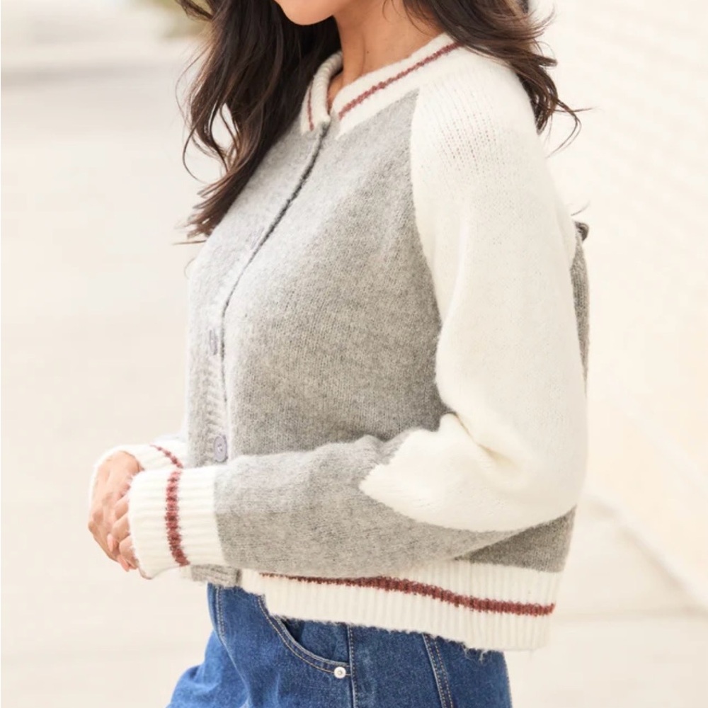 Pink Lily Gray and White Sweater